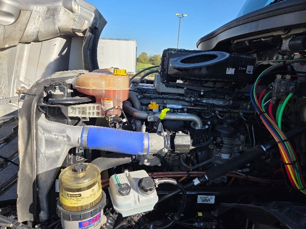 Day Cab Tractor-Heavy Duty Tractors-Freightliner-2021-T12664ST-Kansas City-MO-361,858\n\t\tmiles-$ 62,500 - Image 16