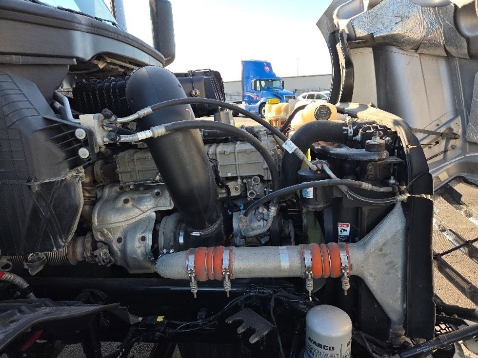 Day Cab Tractor-Heavy Duty Tractors-Freightliner-2021-T12664ST-Kansas City-MO-408,482\n\t\tmiles-$ 57,750 - Image 15