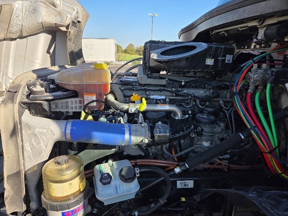 Day Cab Tractor-Heavy Duty Tractors-Freightliner-2021-T12664ST-Kansas City-MO-408,482\n\t\tmiles-$ 57,750 - Image 16