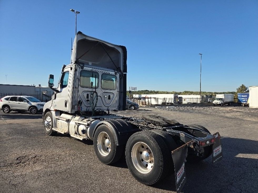 Day Cab Tractor-Heavy Duty Tractors-Freightliner-2021-T12664ST-Kansas City-MO-483,951\n\t\tmiles-$ 50,000 - Image 5
