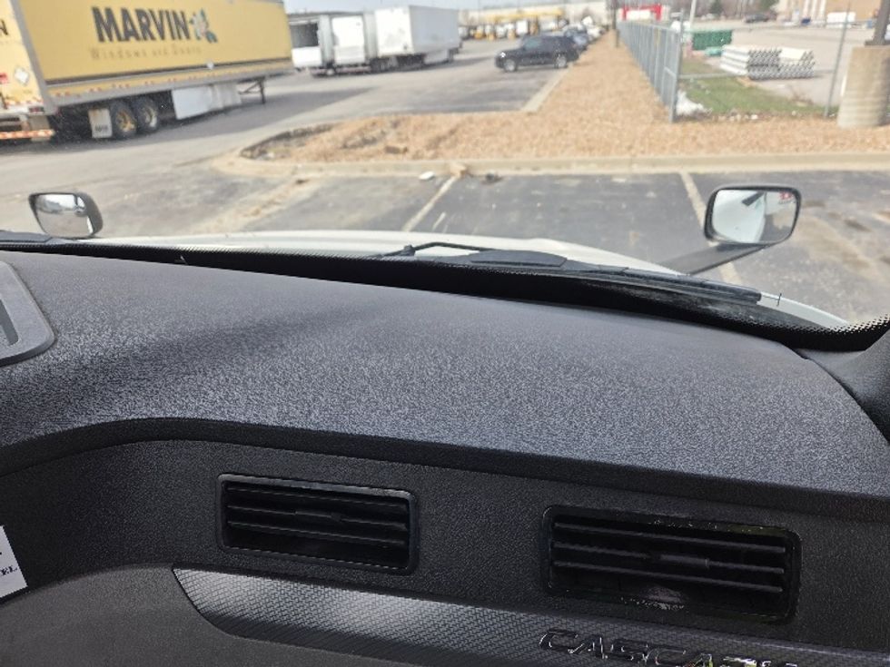 Day Cab Tractor-Heavy Duty Tractors-Freightliner-2021-T12664ST-Kansas City-MO-602,681\n\t\tmiles-$ 37,250 - Image 13