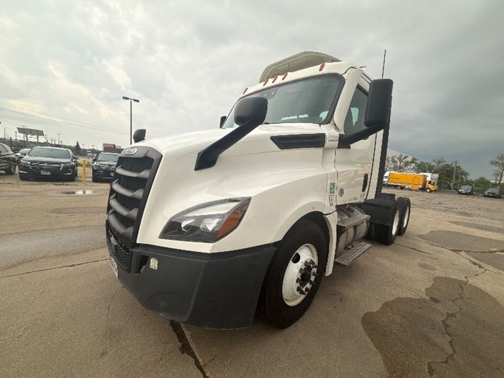 Day Cab Tractor-Heavy Duty Tractors-Freightliner-2021-T12664ST-La Porte-IN-349,084\n\t\tmiles-$ 58,500 - Image 3
