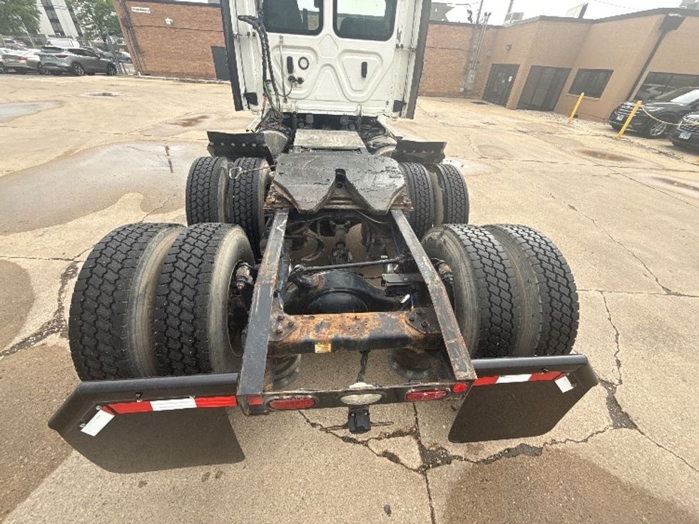 Day Cab Tractor-Heavy Duty Tractors-Freightliner-2021-T12664ST-La Porte-IN-349,084\n\t\tmiles-$ 58,500 - Image 6