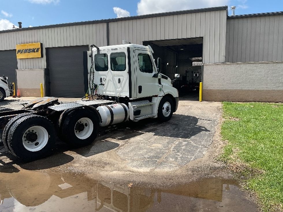 Day Cab Tractor-Heavy Duty Tractors-Freightliner-2021-T12664ST-La Porte-IN-366,068\n\t\tmiles-$ 57,500 - Image 7