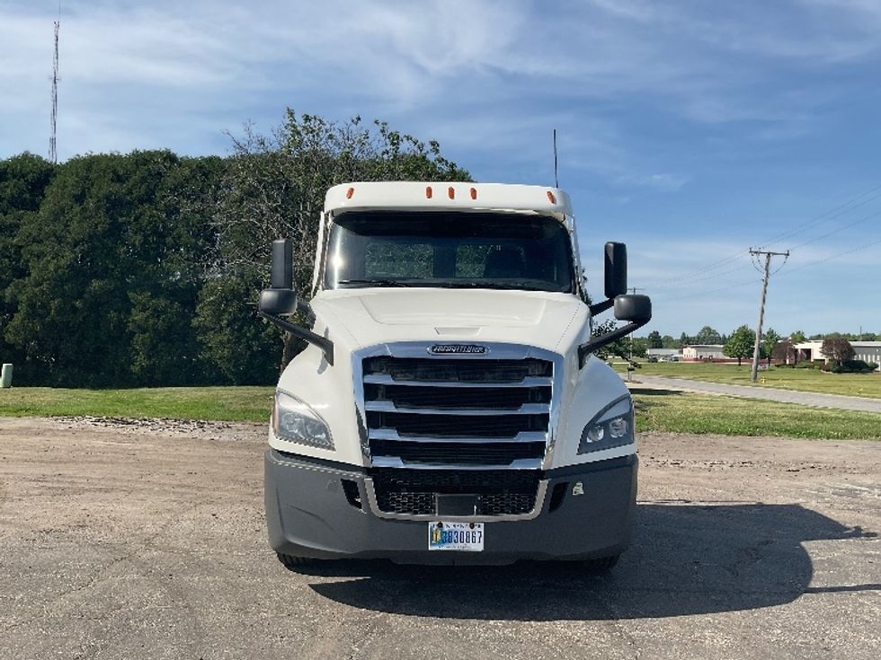 Day Cab Tractor-Heavy Duty Tractors-Freightliner-2021-T12664ST-La Porte-IN-406,536\n\t\tmiles-$ 55,000 - Image 2