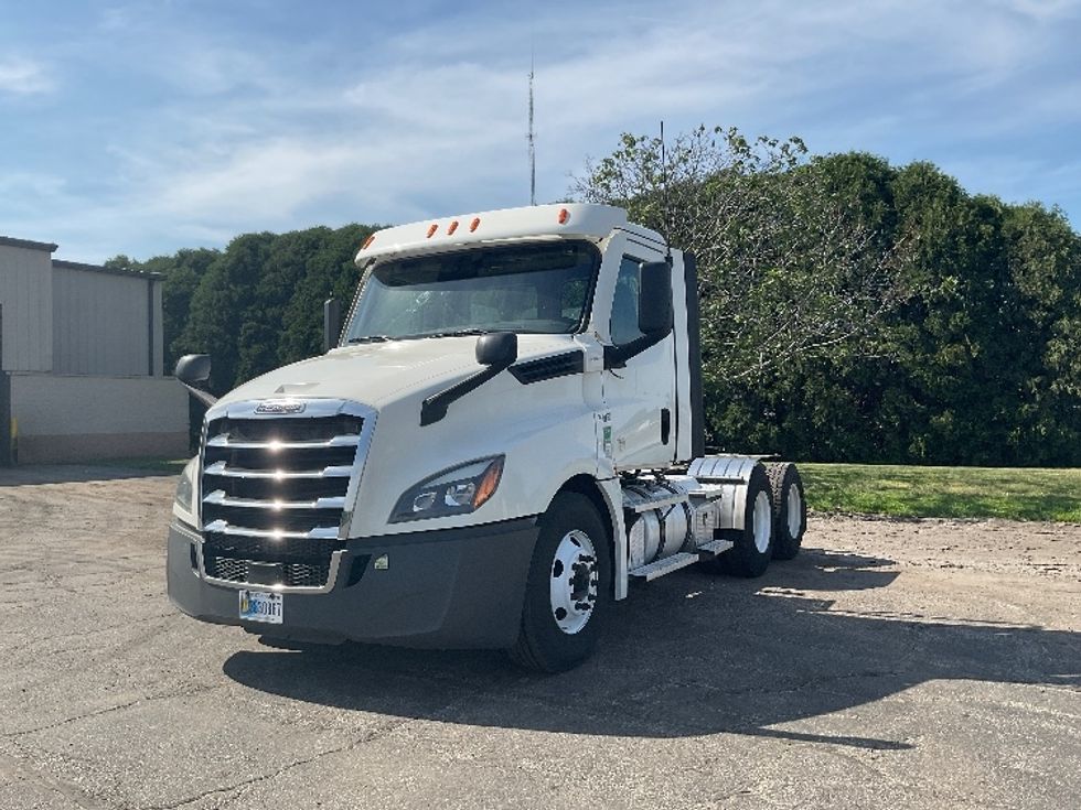 Day Cab Tractor-Heavy Duty Tractors-Freightliner-2021-T12664ST-La Porte-IN-406,536\n\t\tmiles-$ 55,000 - Image 3