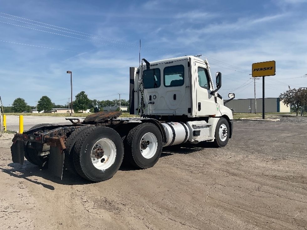 Day Cab Tractor-Heavy Duty Tractors-Freightliner-2021-T12664ST-La Porte-IN-406,536\n\t\tmiles-$ 55,000 - Image 7