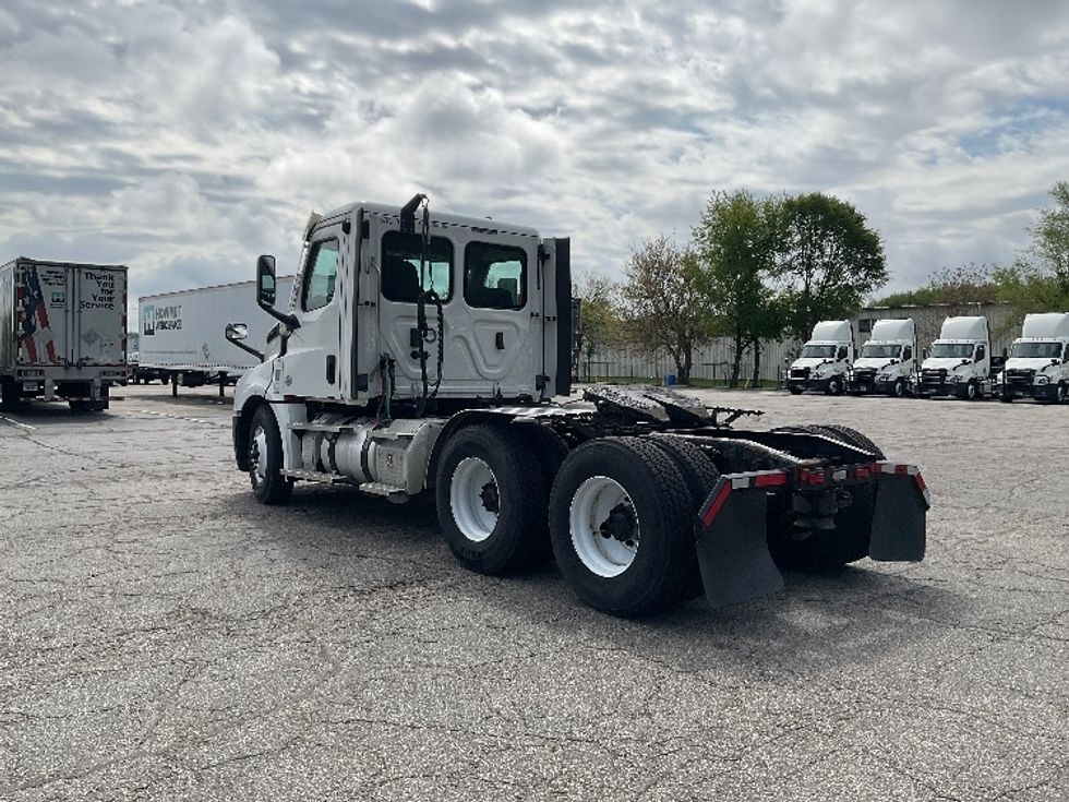 Day Cab Tractor-Heavy Duty Tractors-Freightliner-2021-T12664ST-La Porte-IN-443,893\n\t\tmiles-$ 51,750 - Image 5