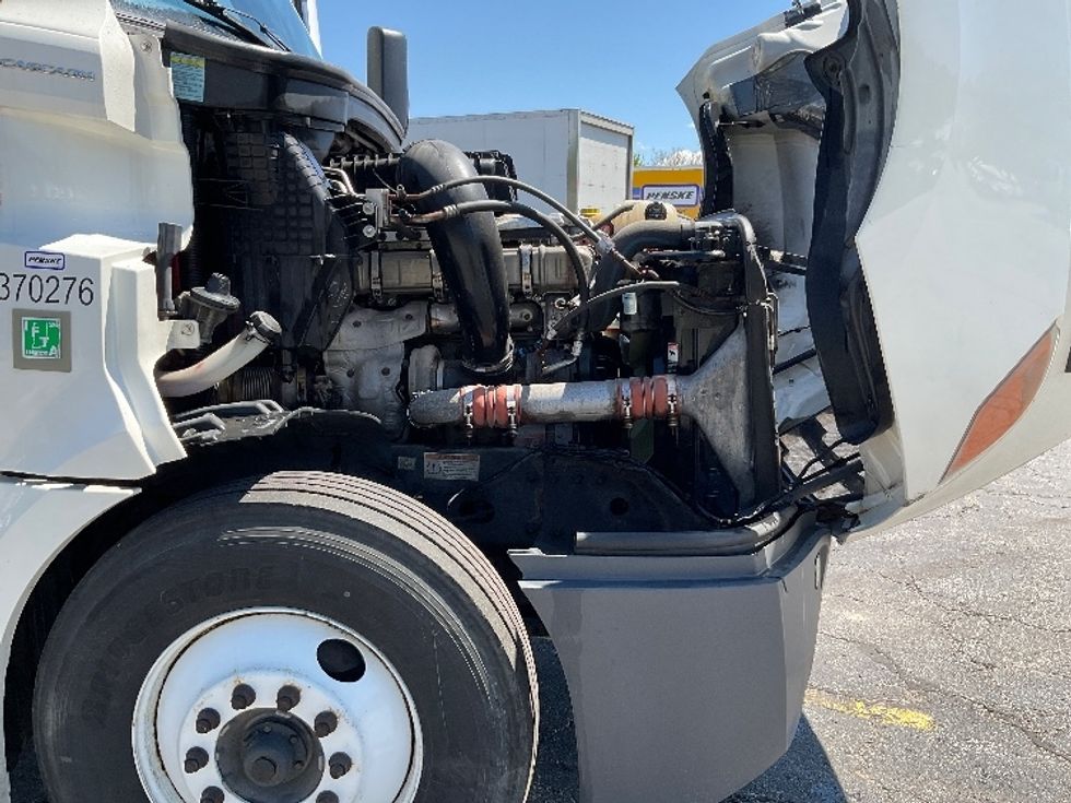 Day Cab Tractor-Heavy Duty Tractors-Freightliner-2021-T12664ST-La Porte-IN-472,779\n\t\tmiles-$ 49,000 - Image 15