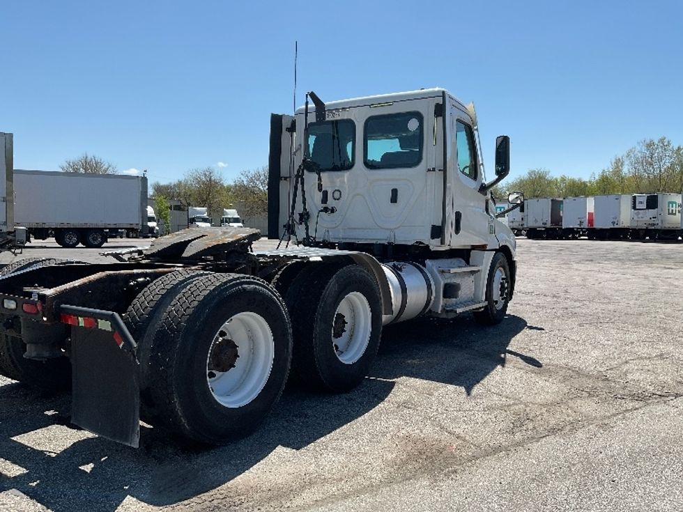 Day Cab Tractor-Heavy Duty Tractors-Freightliner-2021-T12664ST-La Porte-IN-472,779\n\t\tmiles-$ 49,000 - Image 7