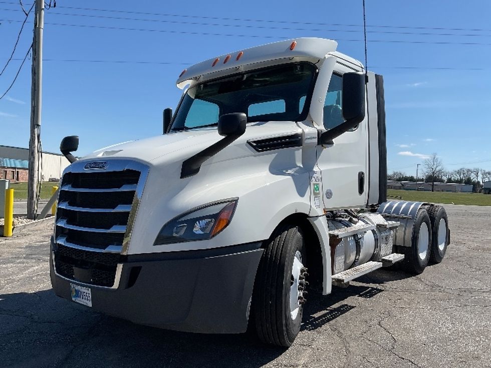 Day Cab Tractor-Heavy Duty Tractors-Freightliner-2021-T12664ST-La Porte-IN-528,576\n\t\tmiles-$ 43,500 - Image 3