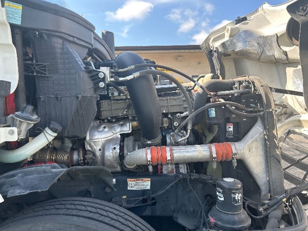 Day Cab Tractor-Heavy Duty Tractors-Freightliner-2021-T12664ST-La Vergne-TN-373,013\n\t\tmiles-$ 64,250 - Image 15