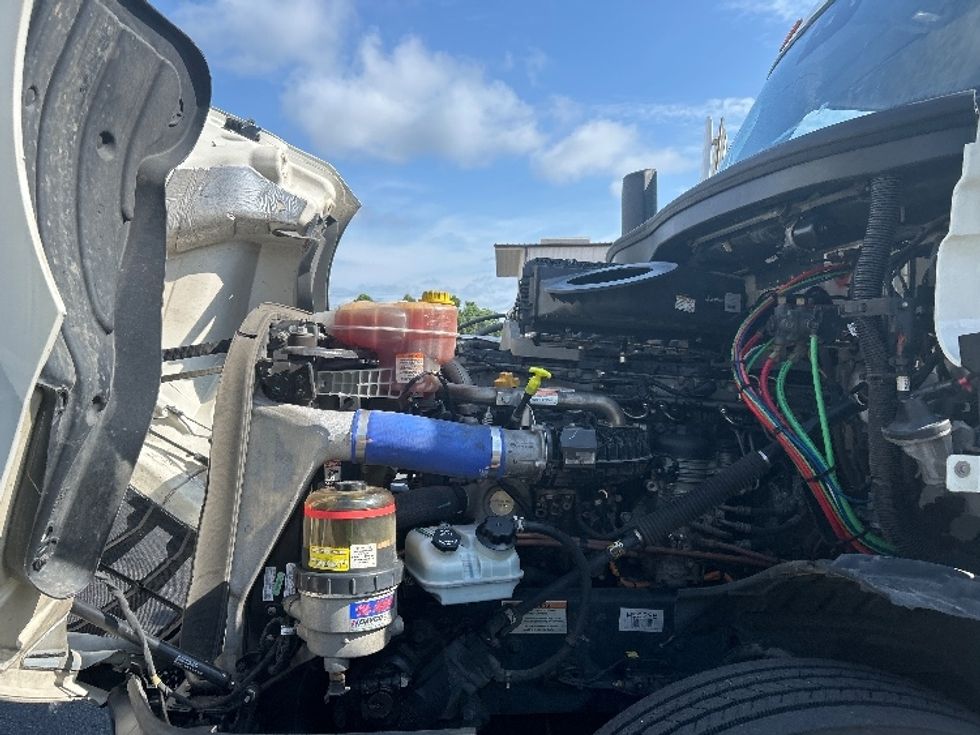 Day Cab Tractor-Heavy Duty Tractors-Freightliner-2021-T12664ST-La Vergne-TN-373,013\n\t\tmiles-$ 64,250 - Image 16