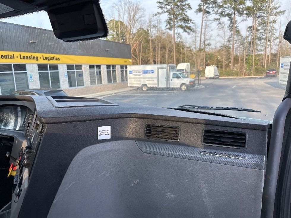 Day Cab Tractor-Heavy Duty Tractors-Freightliner-2021-T12664ST-Ladson-SC-226,345\n\t\tmiles-$ 68,500 - Image 13