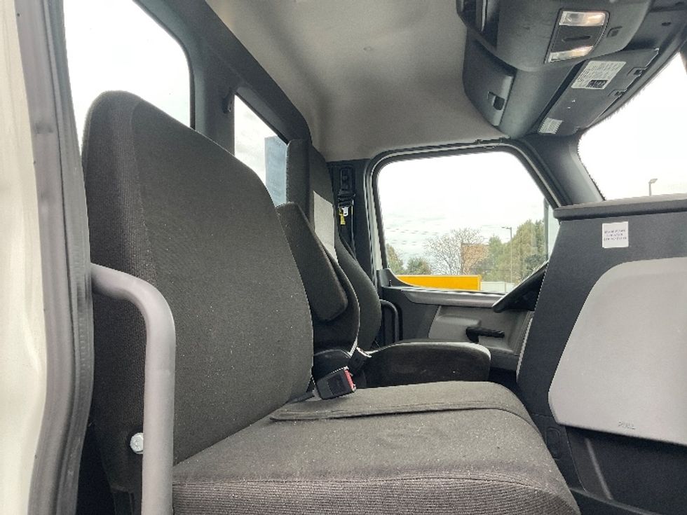 Day Cab Tractor-Heavy Duty Tractors-Freightliner-2021-T12664ST-Lancaster-PA-286,092\n\t\tmiles-$ 61,000 - Image 14