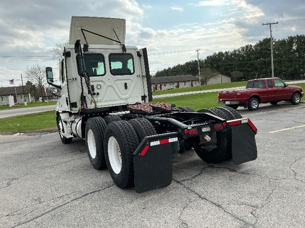 Day Cab Tractor-Heavy Duty Tractors-Freightliner-2021-T12664ST-Lexington-KY-309,378\n\t\tmiles-$ 65,750 - Image 5