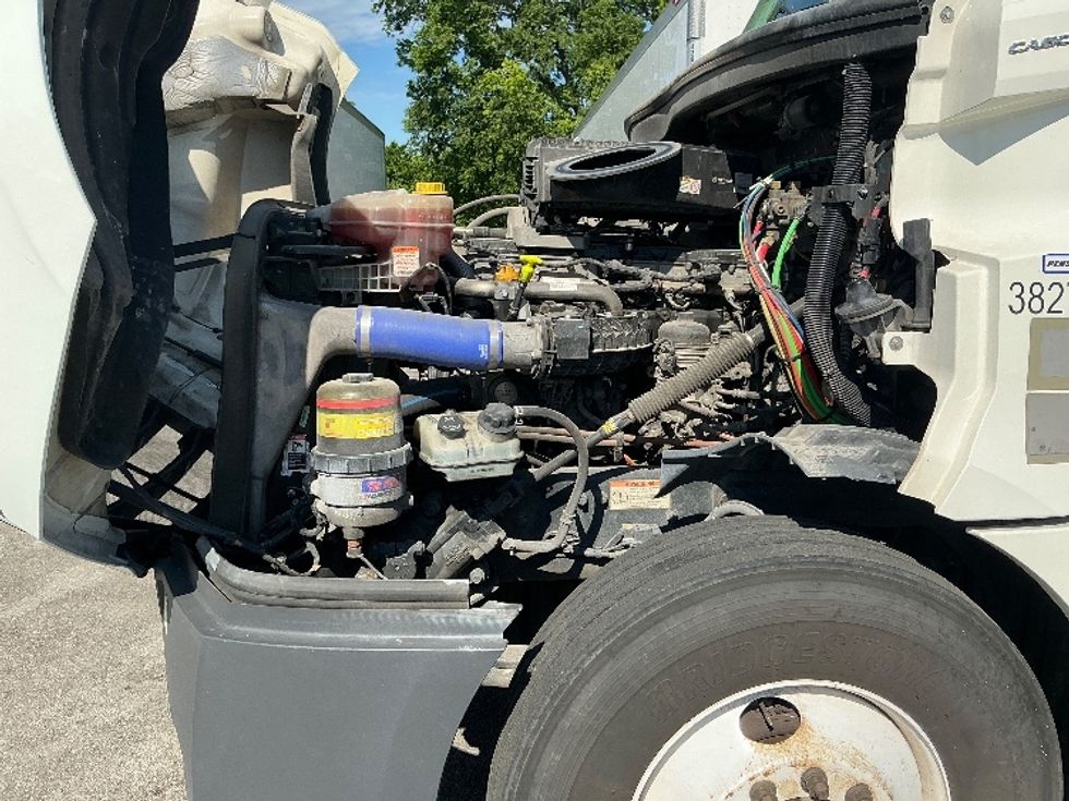 Day Cab Tractor-Heavy Duty Tractors-Freightliner-2021-T12664ST-Lexington-KY-498,665\n\t\tmiles-$ 49,250 - Image 16