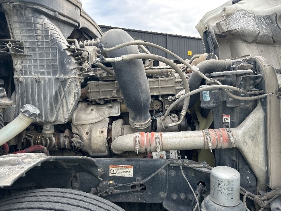 Day Cab Tractor-Heavy Duty Tractors-Freightliner-2021-T12664ST-Lexington-SC-229,632\n\t\tmiles-$ 69,250 - Image 15