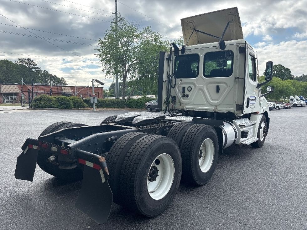 Day Cab Tractor-Heavy Duty Tractors-Freightliner-2021-T12664ST-Lithia Springs-GA-592,012\n\t\tmiles-$ 35,500 - Image 7