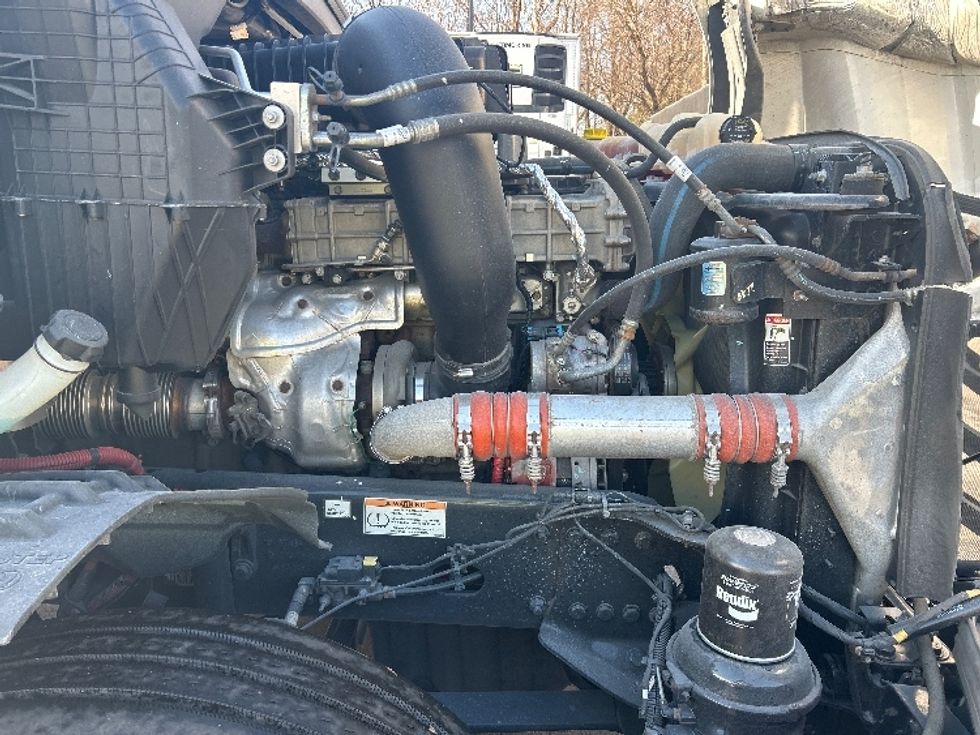 Day Cab Tractor-Heavy Duty Tractors-Freightliner-2021-T12664ST-Louisville-KY-520,612\n\t\tmiles-$ 44,250 - Image 15