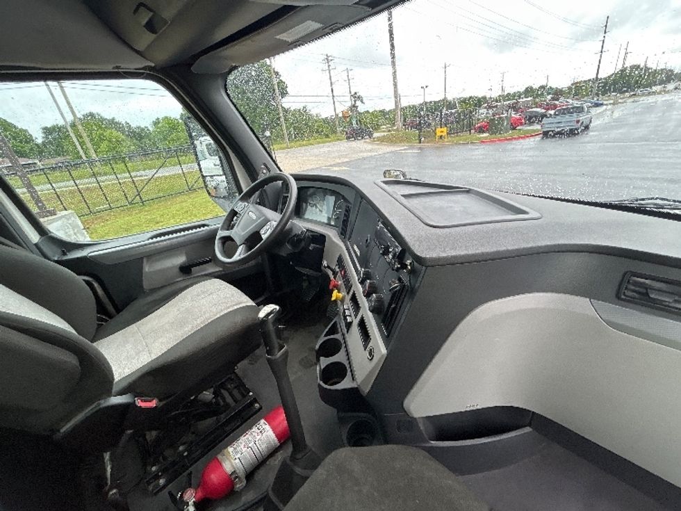 Day Cab Tractor-Heavy Duty Tractors-Freightliner-2021-T12664ST-Lowell-AR-507,577\n\t\tmiles-$ 38,750 - Image 14