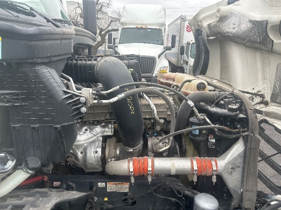 Day Cab Tractor-Heavy Duty Tractors-Freightliner-2021-T12664ST-Moberly-MO-326,762\n\t\tmiles-$ 64,500 - Image 15