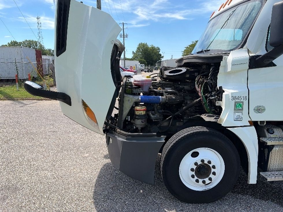 Day Cab Tractor-Heavy Duty Tractors-Freightliner-2021-T12664ST-Montgomery-AL-485,571\n\t\tmiles-$ 50,000 - Image 15