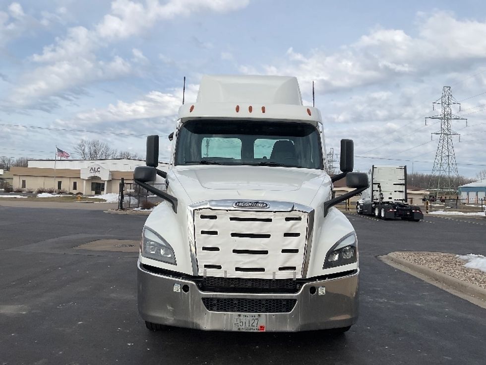 Day Cab Tractor-Heavy Duty Tractors-Freightliner-2021-T12664ST-Neenah-WI-163,195\n\t\tmiles-$ 70,250 - Image 2