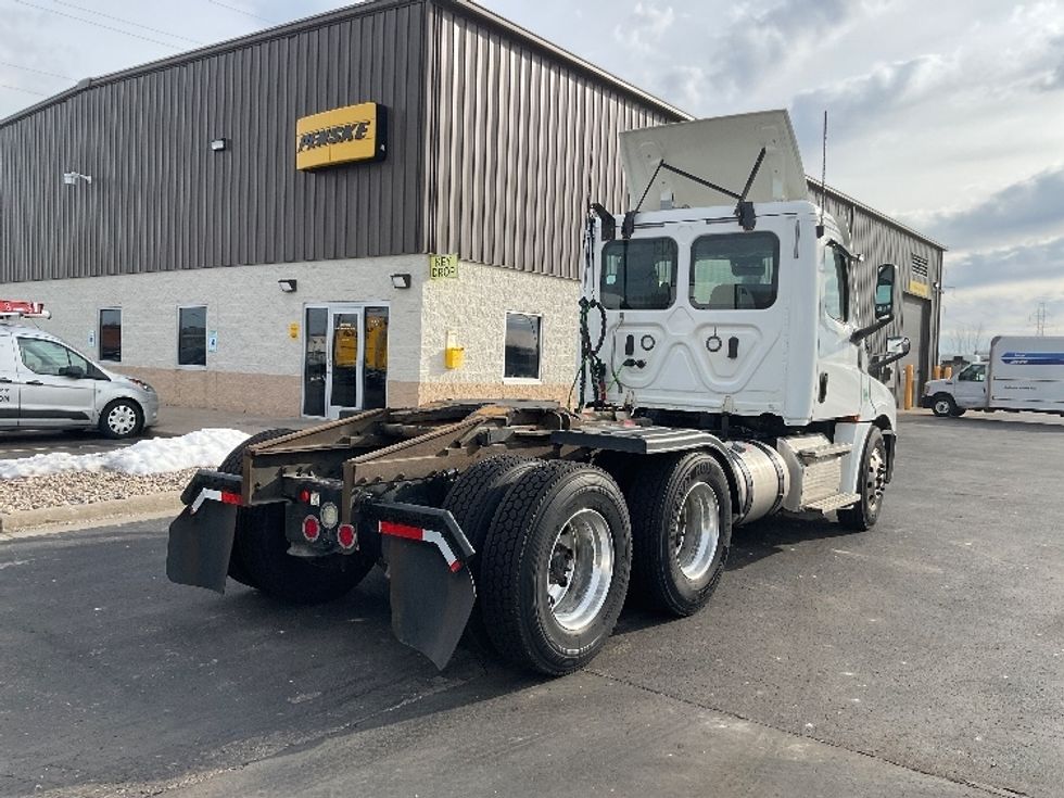 Day Cab Tractor-Heavy Duty Tractors-Freightliner-2021-T12664ST-Neenah-WI-163,195\n\t\tmiles-$ 70,250 - Image 7