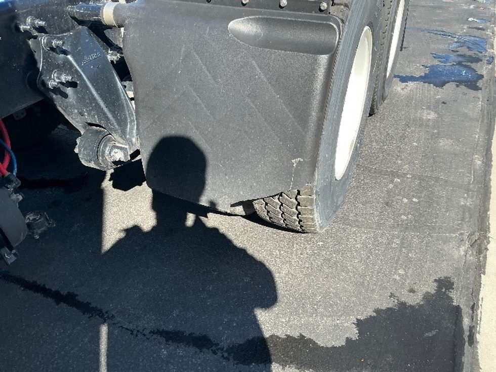 Day Cab Tractor-Heavy Duty Tractors-Freightliner-2021-T12664ST-Ogden-UT-237,377\n\t\tmiles-$ 77,500 - Image 17