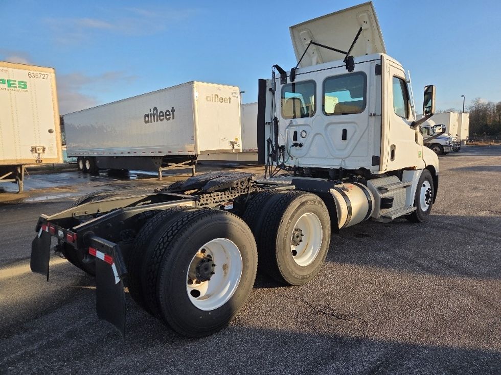 Day Cab Tractor-Heavy Duty Tractors-Freightliner-2021-T12664ST-Pensacola-FL-244,575\n\t\tmiles-$ 69,500 - Image 7