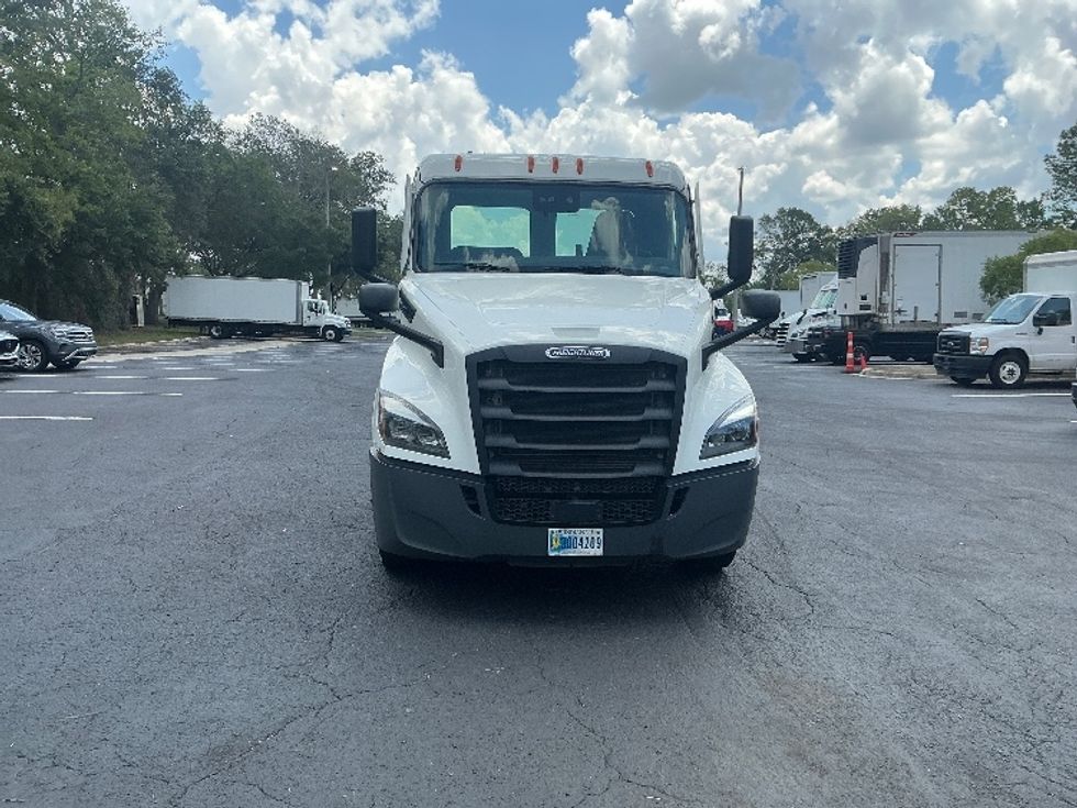 Day Cab Tractor-Heavy Duty Tractors-Freightliner-2021-T12664ST-Pensacola-FL-246,005\n\t\tmiles-$ 67,750 - Image 2