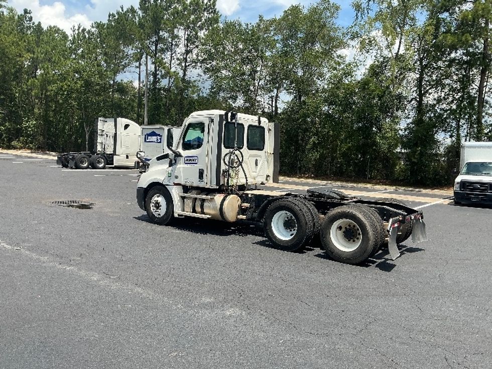 Day Cab Tractor-Heavy Duty Tractors-Freightliner-2021-T12664ST-Pensacola-FL-246,005\n\t\tmiles-$ 67,750 - Image 5