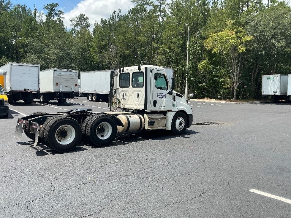 Day Cab Tractor-Heavy Duty Tractors-Freightliner-2021-T12664ST-Pensacola-FL-246,005\n\t\tmiles-$ 67,750 - Image 7
