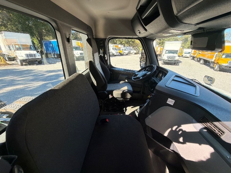 Day Cab Tractor-Heavy Duty Tractors-Freightliner-2021-T12664ST-Pensacola-FL-256,429\n\t\tmiles-$ 67,000 - Image 14