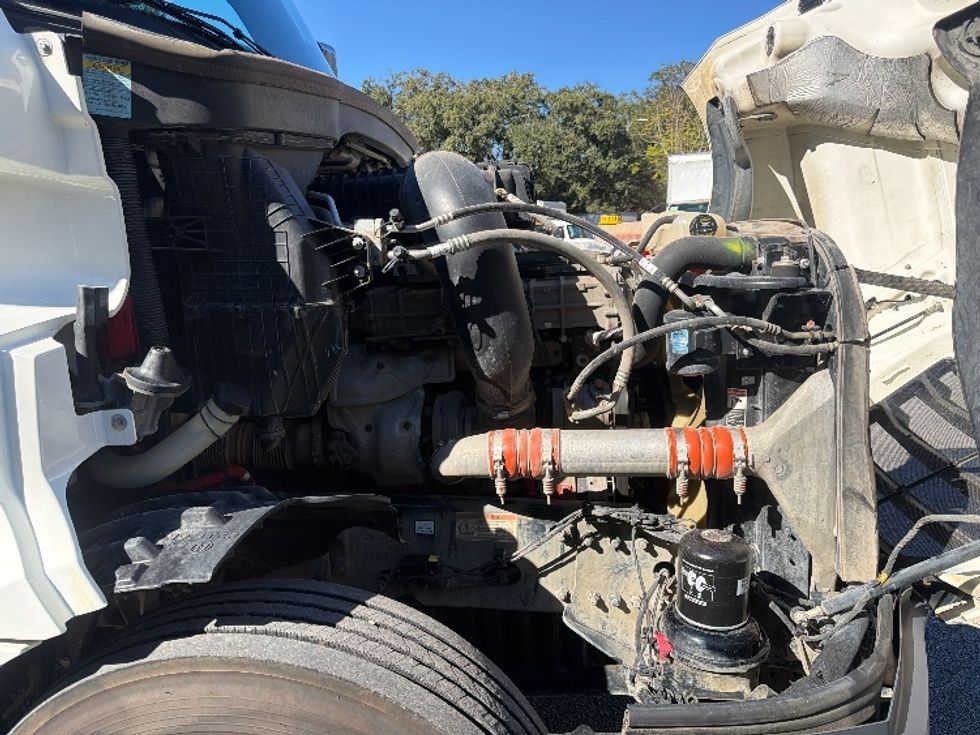 Day Cab Tractor-Heavy Duty Tractors-Freightliner-2021-T12664ST-Pensacola-FL-256,429\n\t\tmiles-$ 67,000 - Image 15