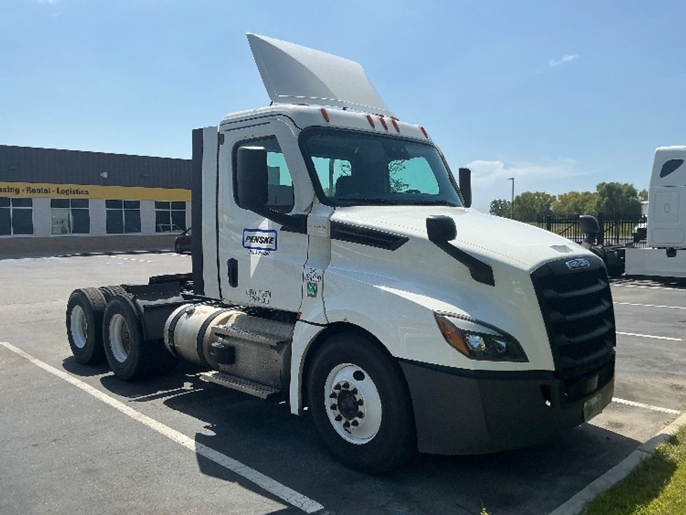 Day Cab Tractor-Heavy Duty Tractors-Freightliner-2021-T12664ST-Pensacola-FL-258,947\n\t\tmiles-$ 66,750 - Image 3