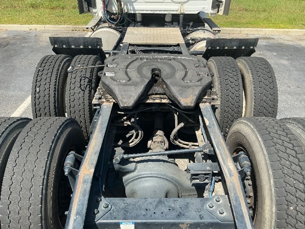Day Cab Tractor-Heavy Duty Tractors-Freightliner-2021-T12664ST-Pensacola-FL-258,947\n\t\tmiles-$ 66,750 - Image 6