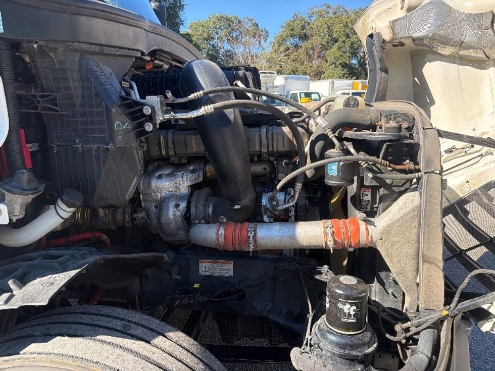 Day Cab Tractor-Heavy Duty Tractors-Freightliner-2021-T12664ST-Pensacola-FL-303,534\n\t\tmiles-$ 64,500 - Image 15