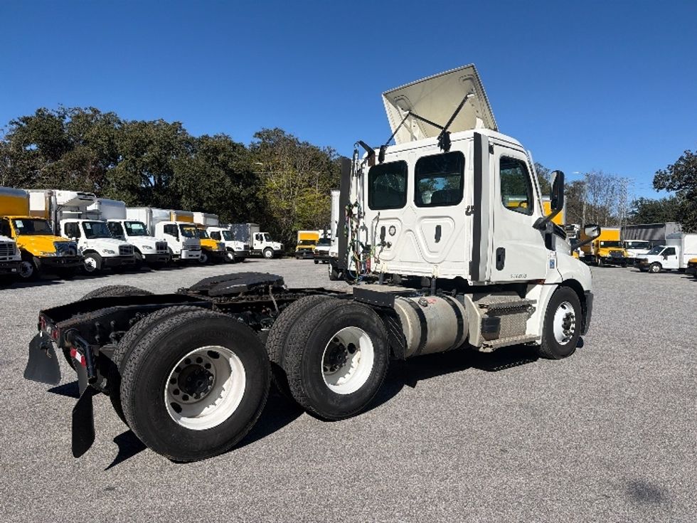 Day Cab Tractor-Heavy Duty Tractors-Freightliner-2021-T12664ST-Pensacola-FL-303,534\n\t\tmiles-$ 64,500 - Image 7