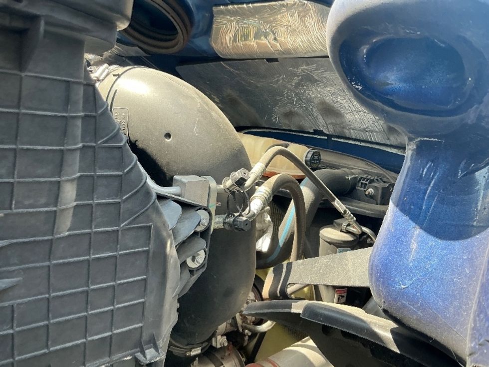 Day Cab Tractor-Heavy Duty Tractors-Freightliner-2021-T12664ST-Pensacola-FL-496,485\n\t\tmiles-$ 50,750 - Image 15