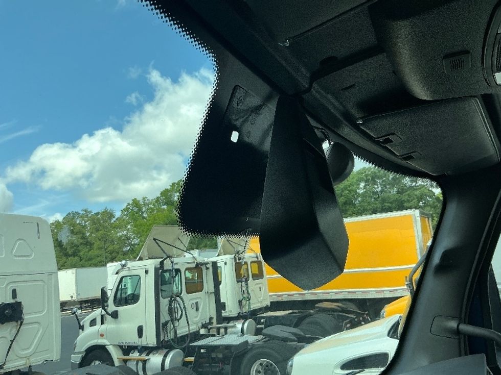 Day Cab Tractor-Heavy Duty Tractors-Freightliner-2021-T12664ST-Pensacola-FL-496,485\n\t\tmiles-$ 50,750 - Image 17