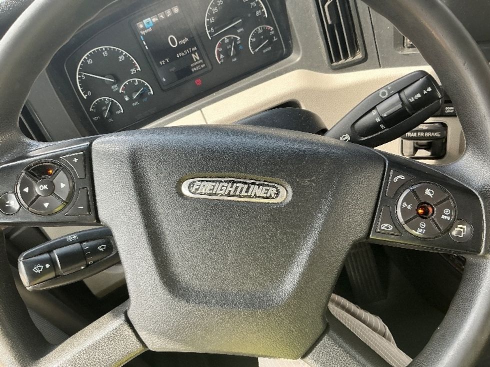 Day Cab Tractor-Heavy Duty Tractors-Freightliner-2021-T12664ST-Pensacola-FL-496,485\n\t\tmiles-$ 50,750 - Image 18
