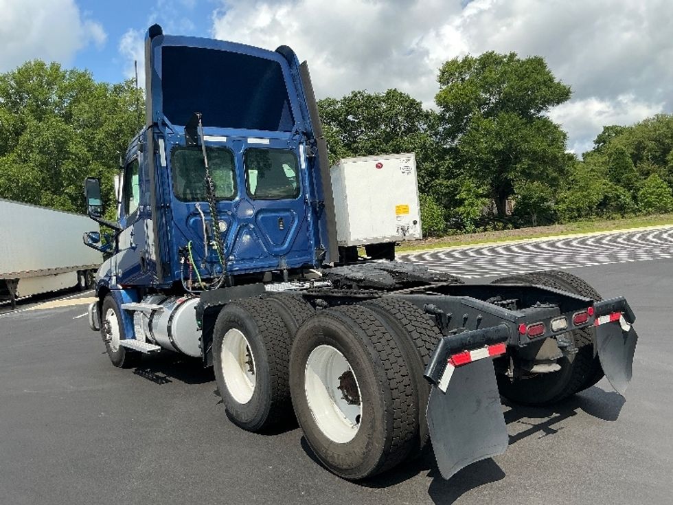 Day Cab Tractor-Heavy Duty Tractors-Freightliner-2021-T12664ST-Pensacola-FL-496,485\n\t\tmiles-$ 50,750 - Image 5