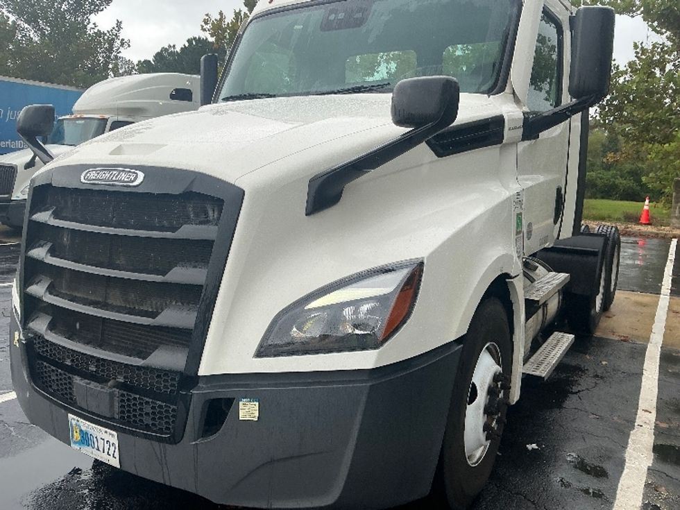 Day Cab Tractor-Heavy Duty Tractors-Freightliner-2021-T12664ST-Pensacola-FL-520,701\n\t\tmiles-$ 47,250 - Image 20