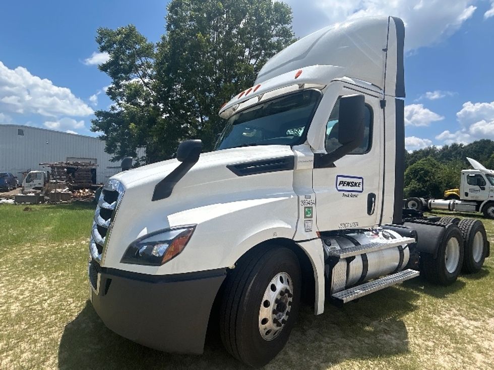 Day Cab Tractor-Heavy Duty Tractors-Freightliner-2021-T12664ST-Pensacola-FL-559,291\n\t\tmiles-$ 42,750 - Image 3