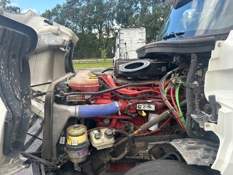 Day Cab Tractor-Heavy Duty Tractors-Freightliner-2021-T12664ST-Pensacola-FL-572,453\n\t\tmiles-$ 45,500 - Image 16