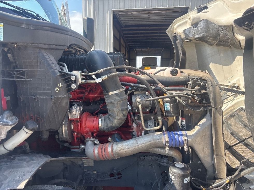 Day Cab Tractor-Heavy Duty Tractors-Freightliner-2021-T12664ST-Pensacola-FL-586,550\n\t\tmiles-$ 40,000 - Image 15