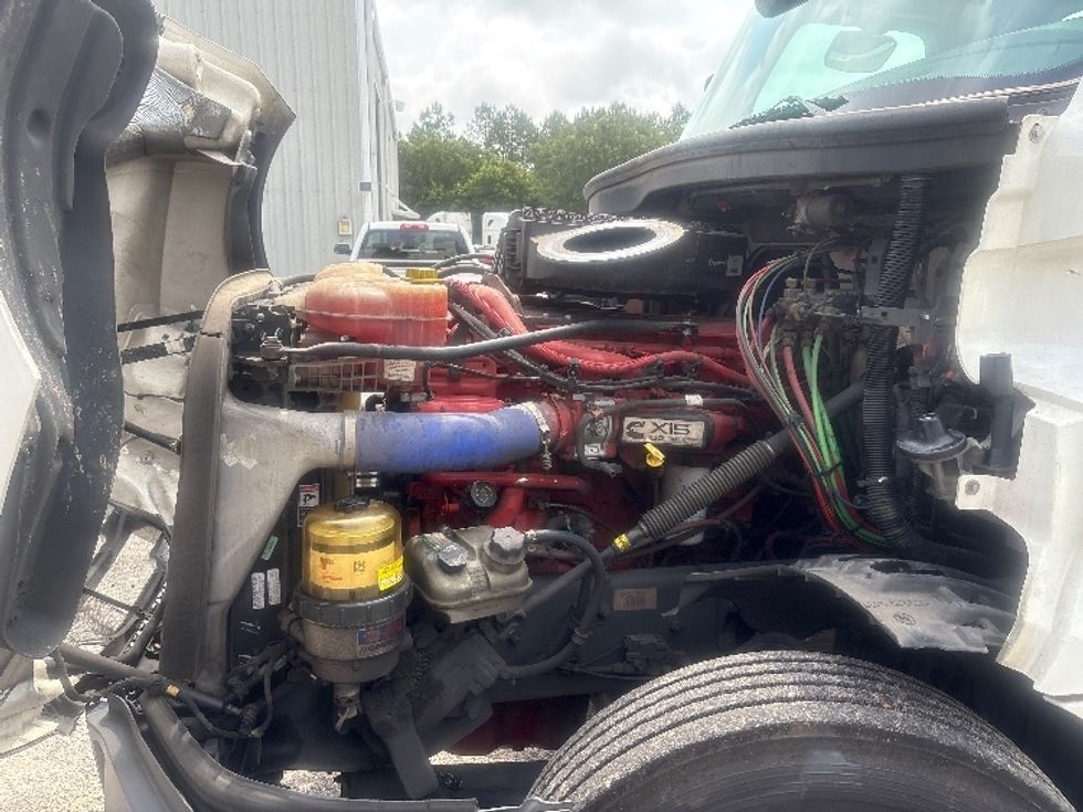 Day Cab Tractor-Heavy Duty Tractors-Freightliner-2021-T12664ST-Pensacola-FL-606,777\n\t\tmiles-$ 37,750 - Image 16