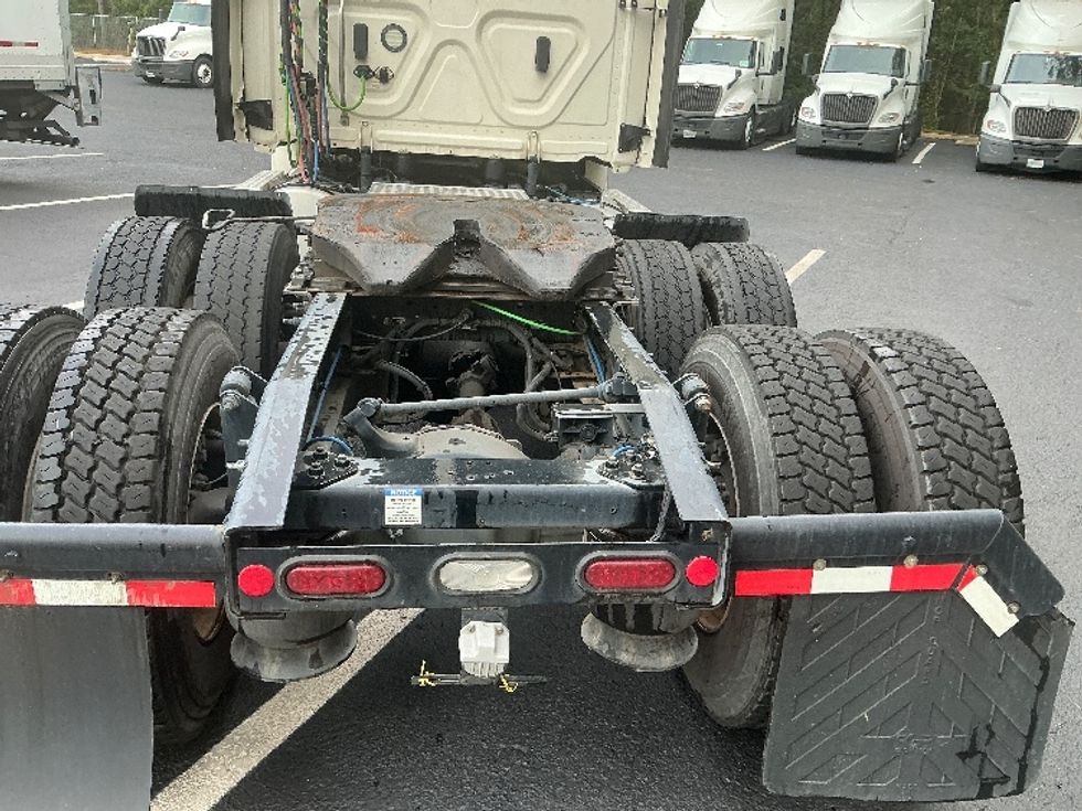 Day Cab Tractor-Heavy Duty Tractors-Freightliner-2021-T12664ST-Pensacola-FL-649,924\n\t\tmiles-$ 32,750 - Image 6